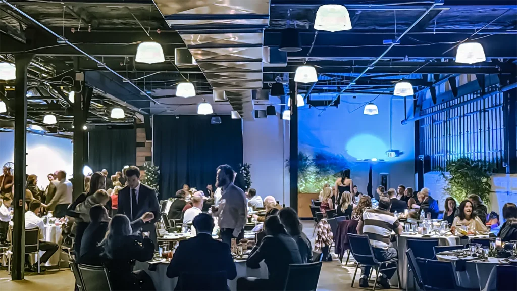 Corporate Dinner 16x9