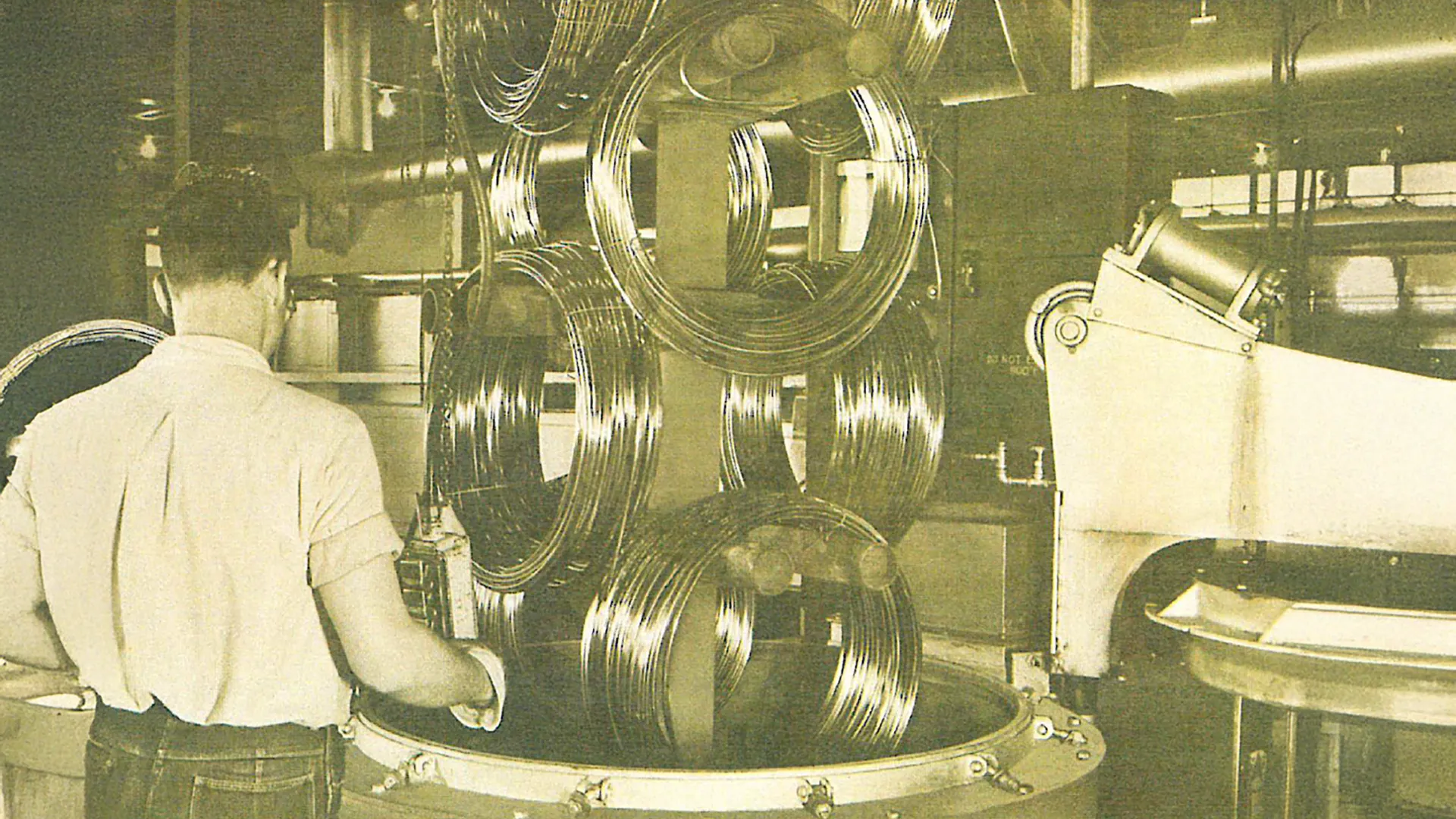 Man Wire Rolls Dip