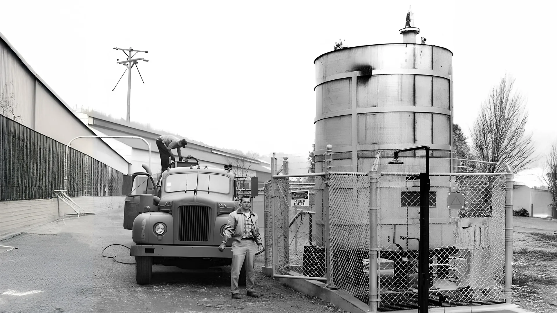 Olde Time Men n Truck HD